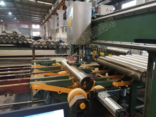 鋼棒超聲自動(dòng)檢測設(shè)備.jpg 鋼棒超聲自動(dòng)檢測設(shè)備.jpg