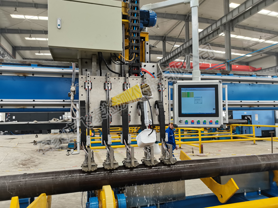 超聲波探傷設(shè)備.jpg 超聲波探傷設(shè)備.jpg